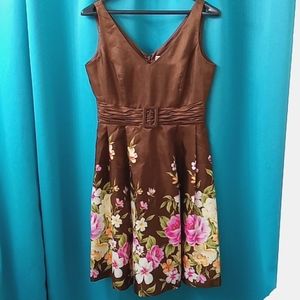 Jessica Howard Petite Brown Floral design dress